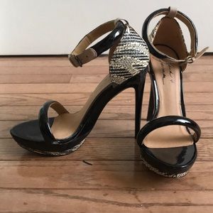 BRN Badgley Mischka by Mark James Platform Sandal